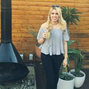 Meet your Posher, Carolyn